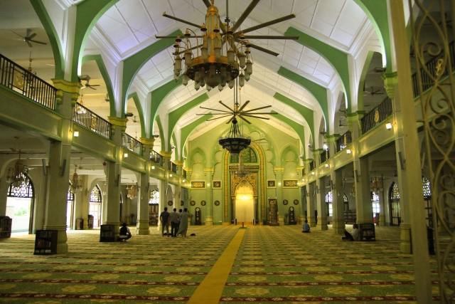 モスクの内部イメージ20181024